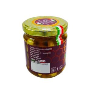 miele-di-acacia-e-nocciole-del-Piemonte-apicoltura-borvei