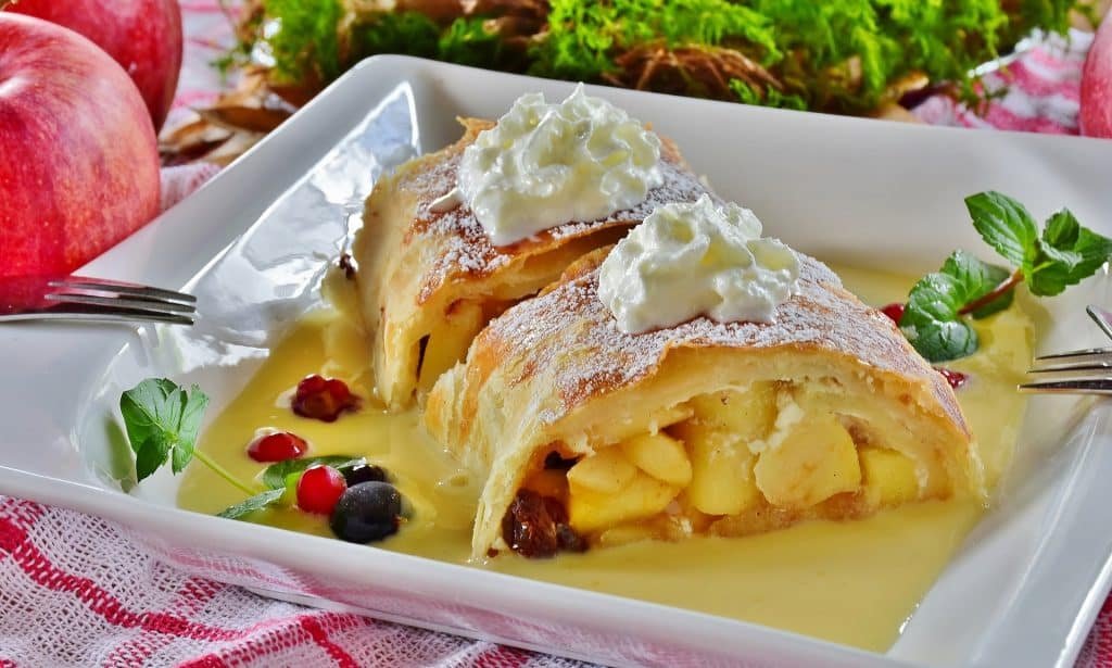 STRUDEL DI MELE E MIELE 8 STRUDEL DI MELE E MIELE